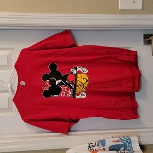 Red Disney t shirt 👕